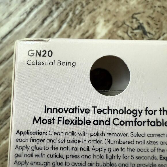 Nailbliss Long Coffin Holographic Glitter Nails - Picture 6 of 7